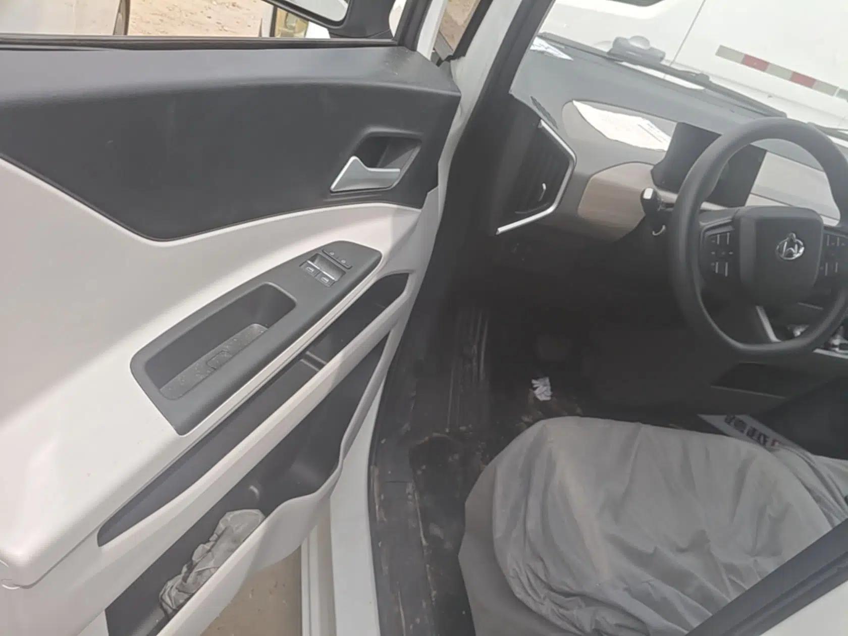 CHANGAN KUAYUE Starlight EV 2025 Model 3-Passenger Van, 305 km, Comfort Edition — миниатюра 18