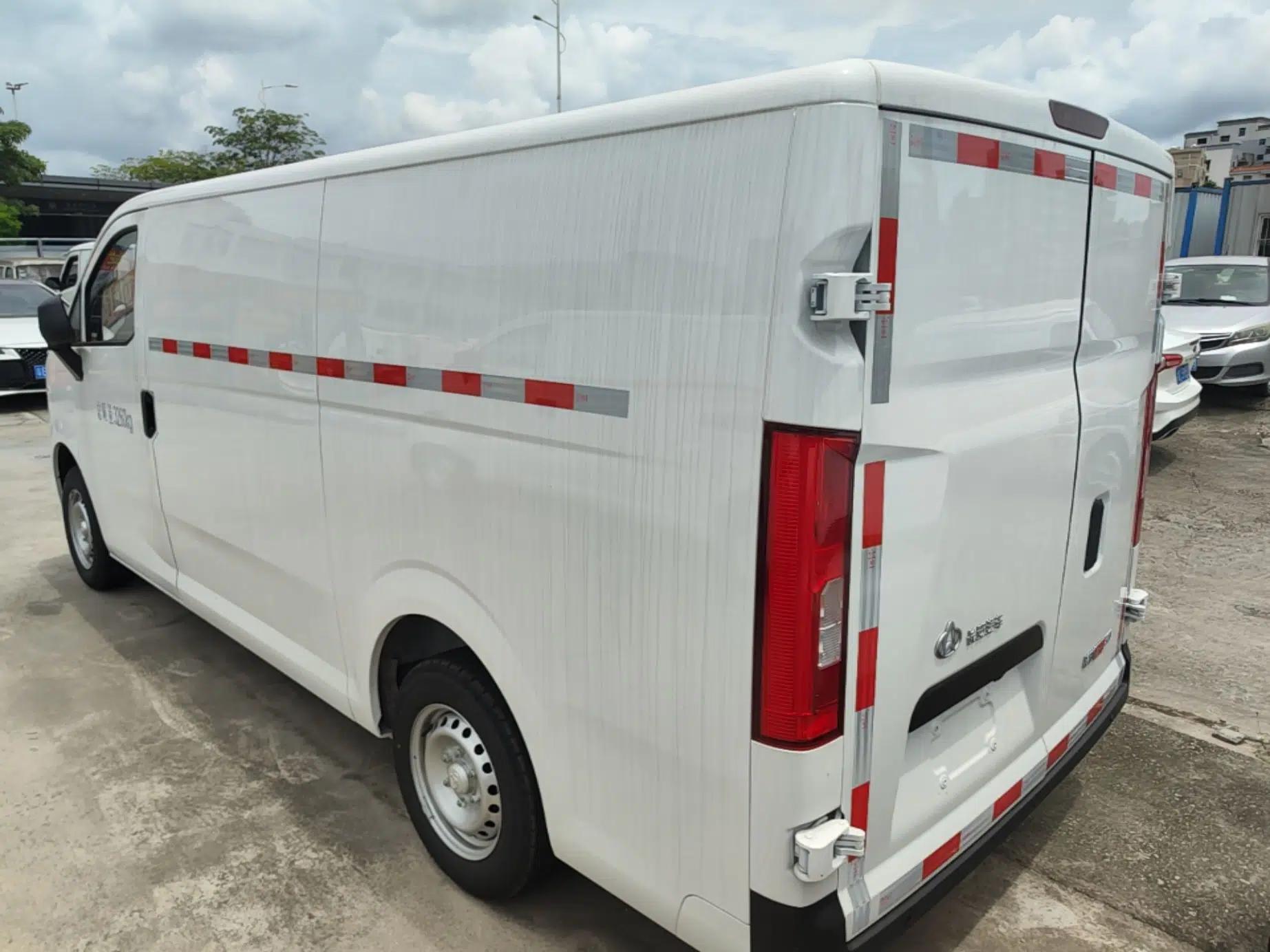 CHANGAN KUAYUE Starlight EV 2025 Model 3-Passenger Van, 305 km, Comfort Edition — миниатюра 4