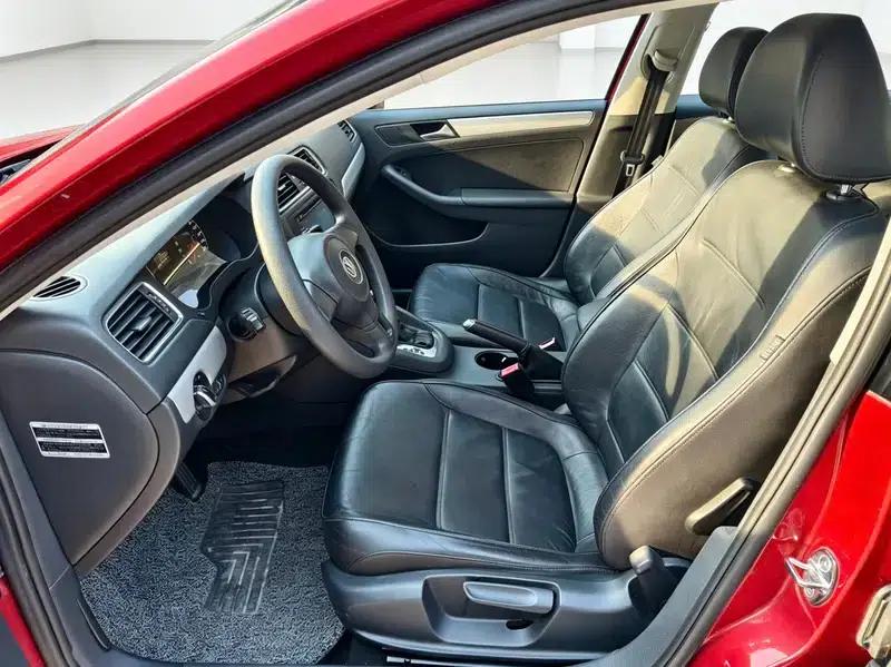 2012 Volkswagen Sagitar 1.6L Automatic Comfort Model — миниатюра 7