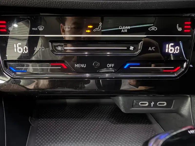 2022 Volkswagen Sagitar 280TSI DSG Excellence Edition — миниатюра 9