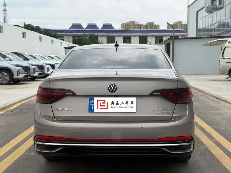 2023 Volkswagen Sagitar 300TSI DSG Super Edition — миниатюра 5