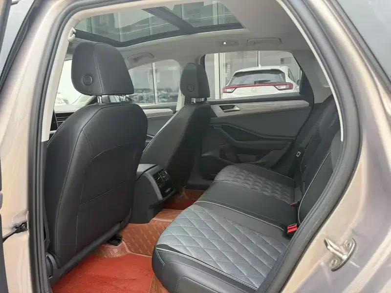 2023 Volkswagen Sagitar 300TSI DSG Super Edition — миниатюра 9