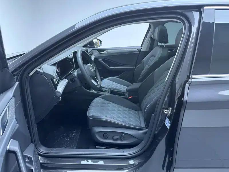 Sagitar 2025 Facelift II 300TSI DSG Super Edition — миниатюра 17