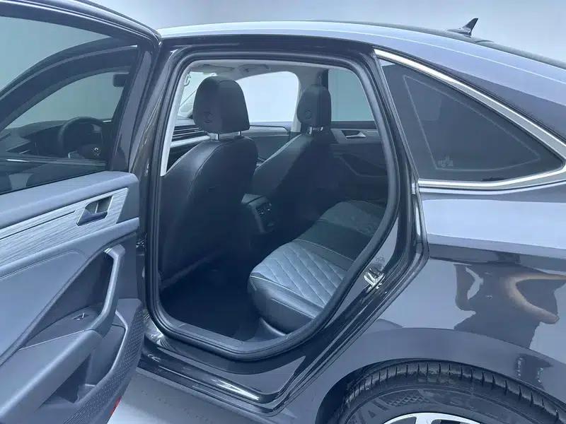 Sagitar 2025 Facelift II 300TSI DSG Super Edition — миниатюра 18