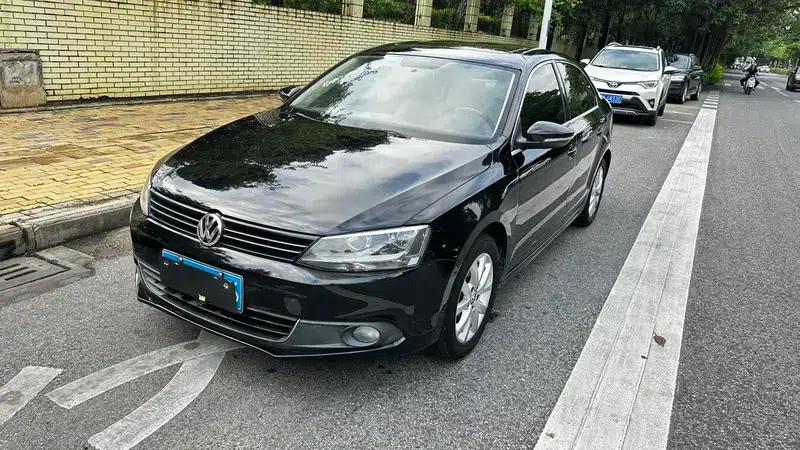 2012 Volkswagen Sagitar 1.6L Automatic Comfort Model — миниатюра 1