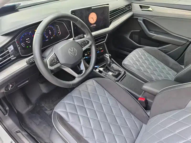 2023 Volkswagen Sagitar 300TSI DSG Excellence Edition — миниатюра 15