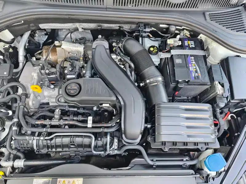 2023 Volkswagen Sagitar 300TSI DSG Excellence Edition — миниатюра 7