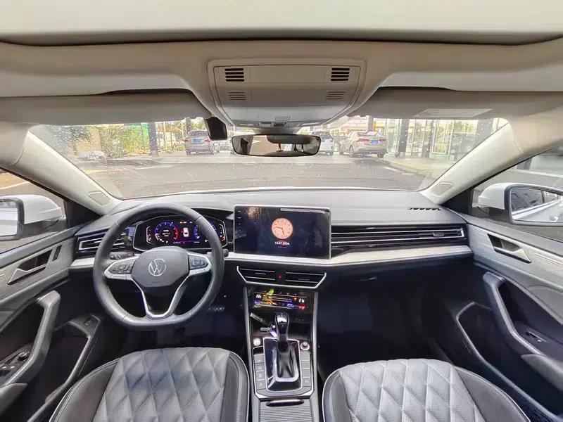 2023 Volkswagen Sagitar 300TSI DSG Excellence Edition — миниатюра 10