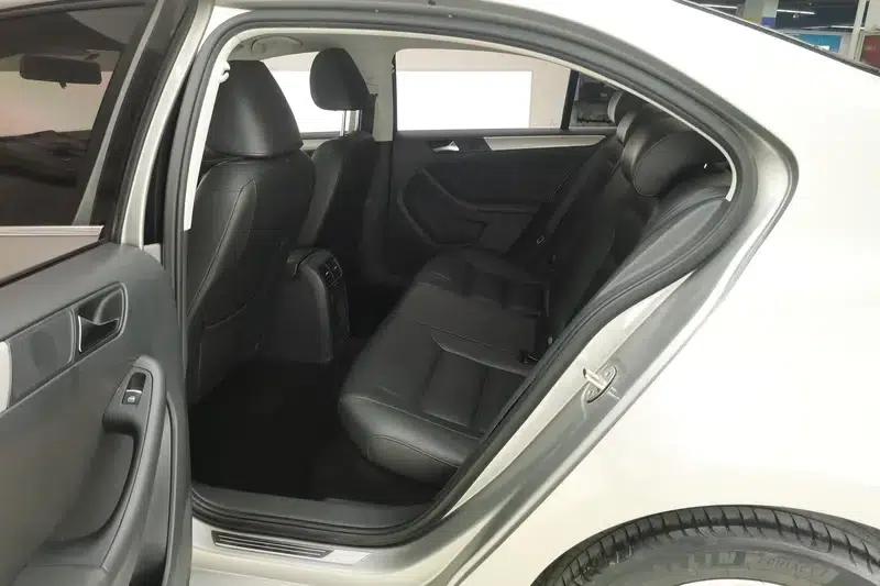 2014 Volkswagen Sagitar 1.4TSI Automatic Luxury — миниатюра 16
