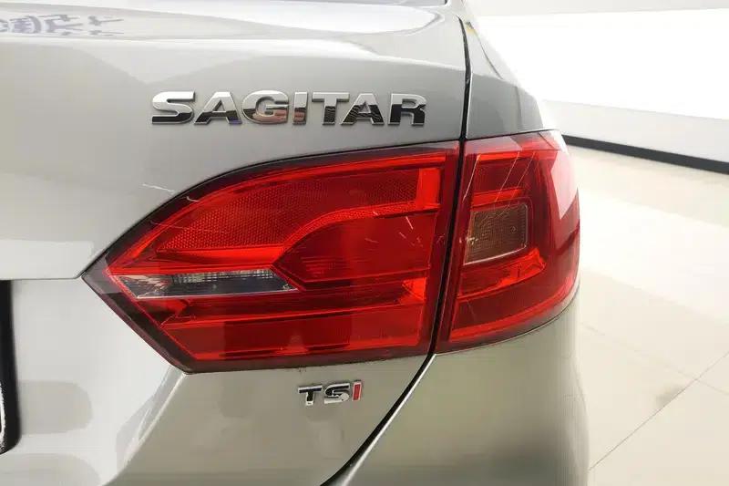 2014 Volkswagen Sagitar 1.4TSI Automatic Luxury — миниатюра 5