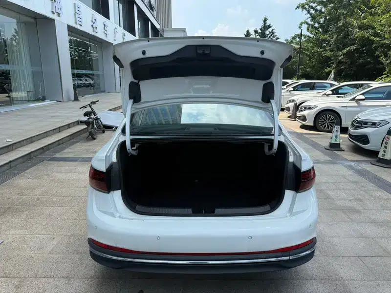 2024 Volkswagen Sagitar 200TSI DSG Flying Edition — миниатюра 20