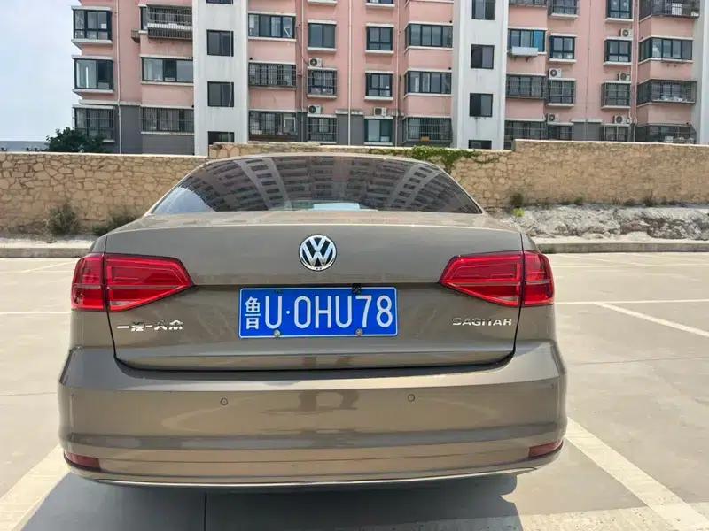 2015 Volkswagen Sagitar 1.6L Automatic Fashion Edition — миниатюра 4