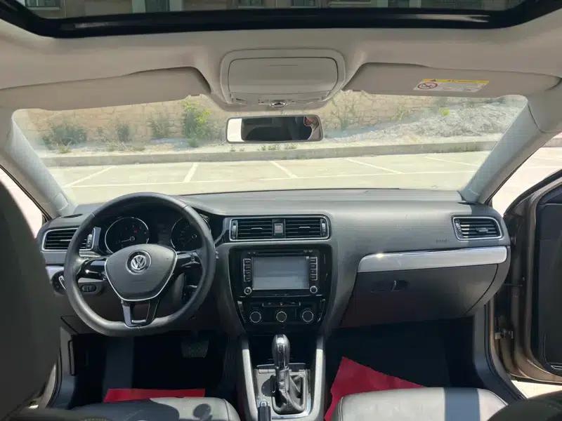 2015 Volkswagen Sagitar 1.6L Automatic Fashion Edition — миниатюра 6