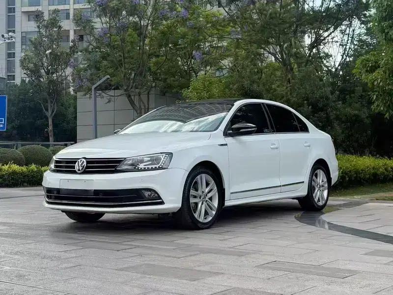 2018 Volkswagen Sagitar 280TSI DSG Luxury — миниатюра 1