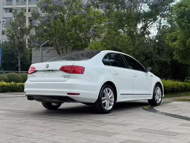 2018 Volkswagen Sagitar 280TSI DSG Luxury — миниатюра 5