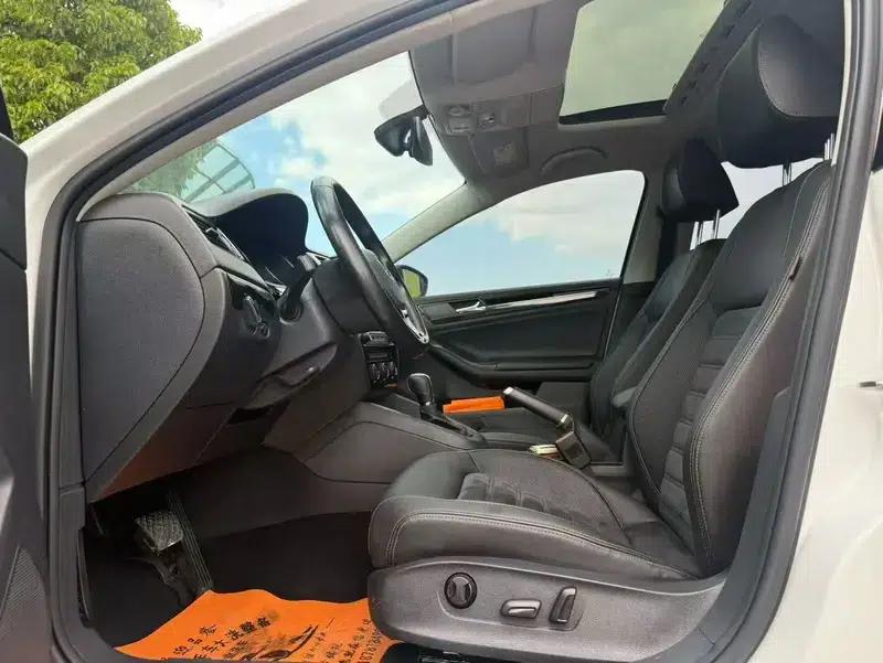 2018 Volkswagen Sagitar 280TSI DSG Luxury — миниатюра 8
