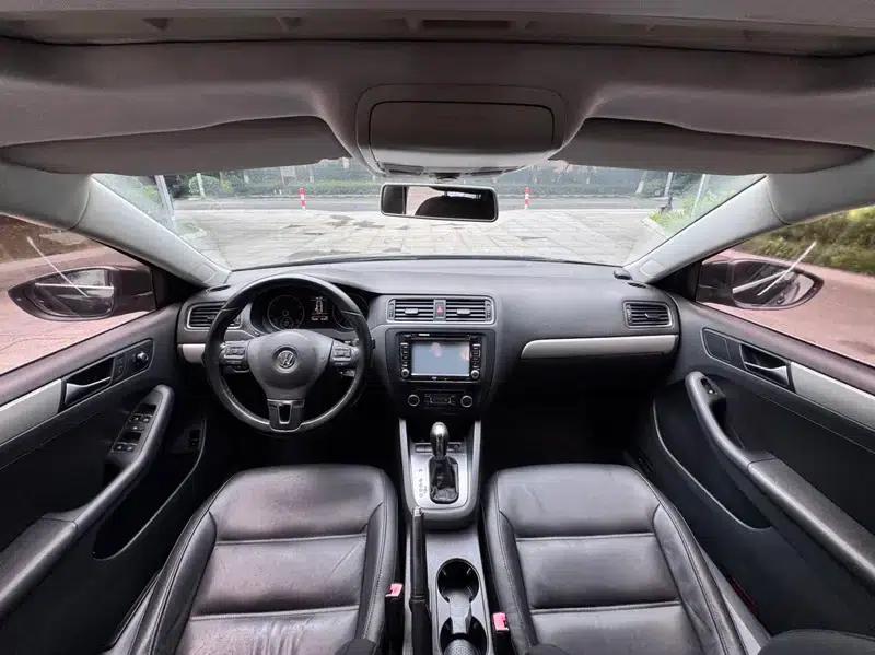 2012 Volkswagen Sagitar 1.4TSI Automatic Luxury — миниатюра 7