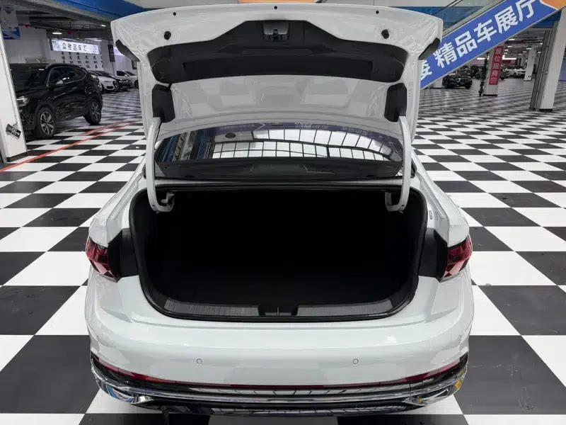 2023 Volkswagen Sagitar 280TSI DSG Super Edition — миниатюра 19