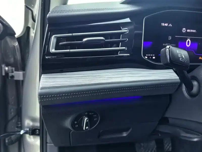 2023 Volkswagen Sagitar 300TSI DSG Super Edition — миниатюра 18