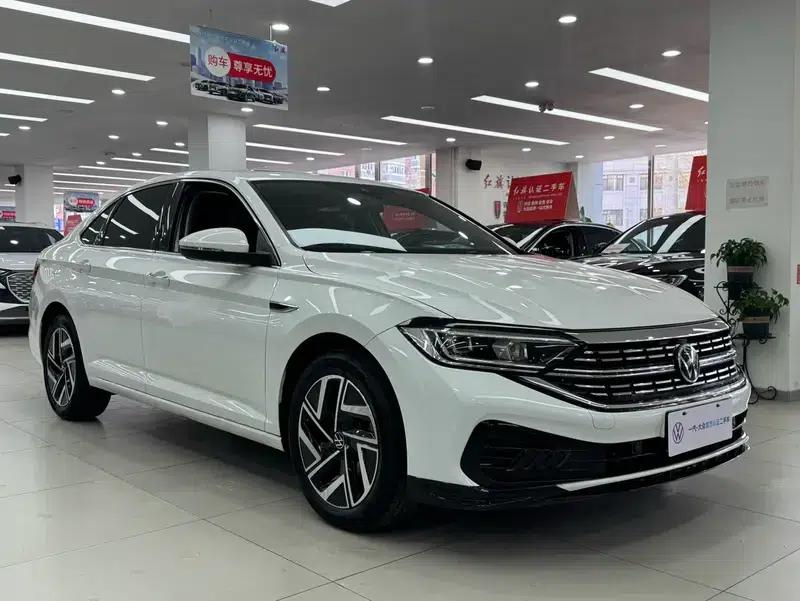2023 Volkswagen Sagitar 300TSI DSG Super Edition — миниатюра 3