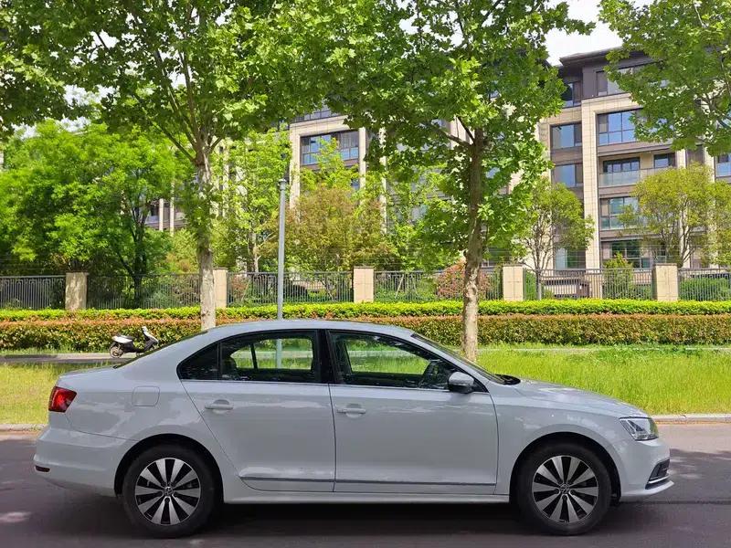 2018 Volkswagen Sagitar 1.6L Automatic Comfort Model — миниатюра 8