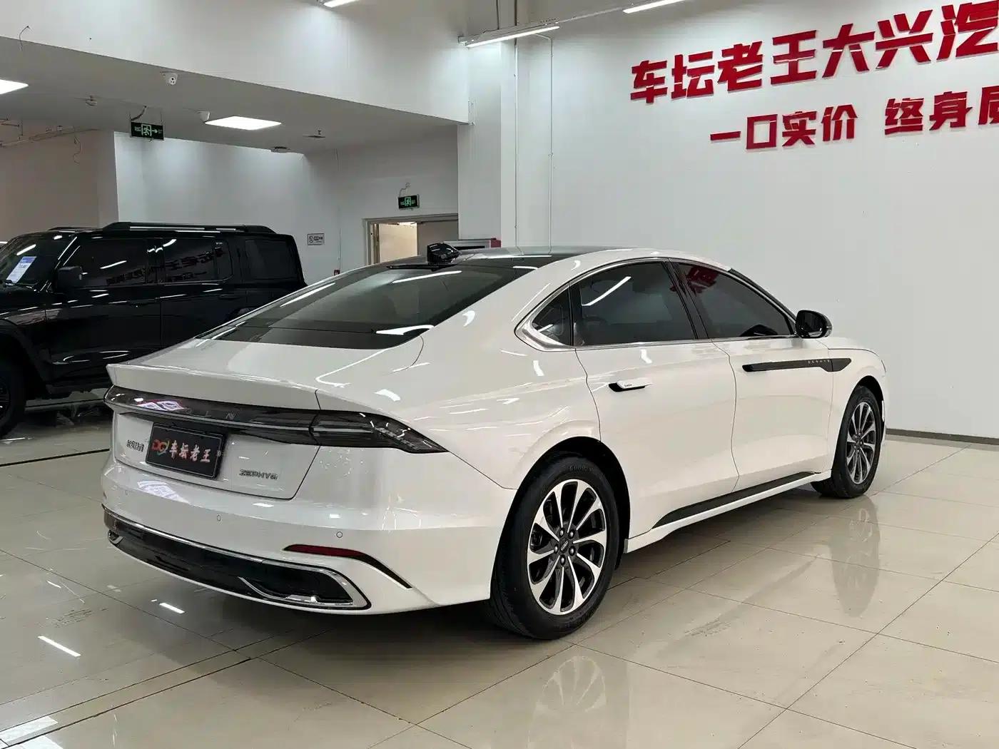 Lincoln Z 2025 2.0T Premium — миниатюра 7