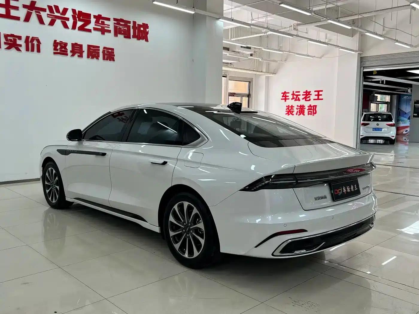 Lincoln Z 2025 2.0T Premium — миниатюра 9