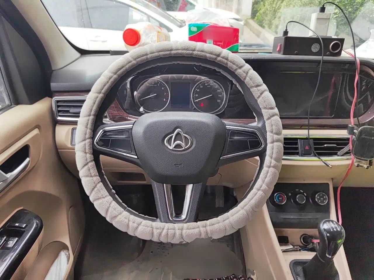 CHANGAN KUAYUE Xing V7 2022 1.6L Gasoline Comfort Version 5-Seater Dual-Door Design – DAM16KR — миниатюра 10