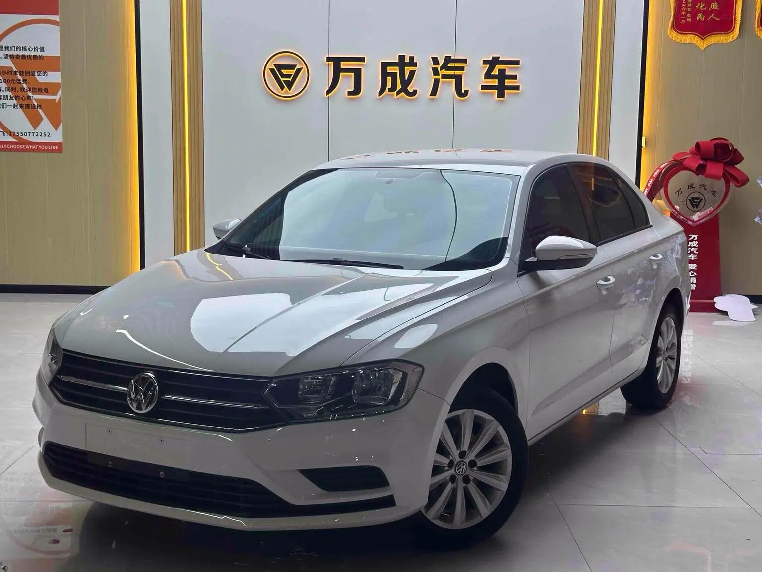 2019 Volkswagen Bora Legend 1.5L Manual Fashion Model (China VI Emission Standard) — миниатюра 1