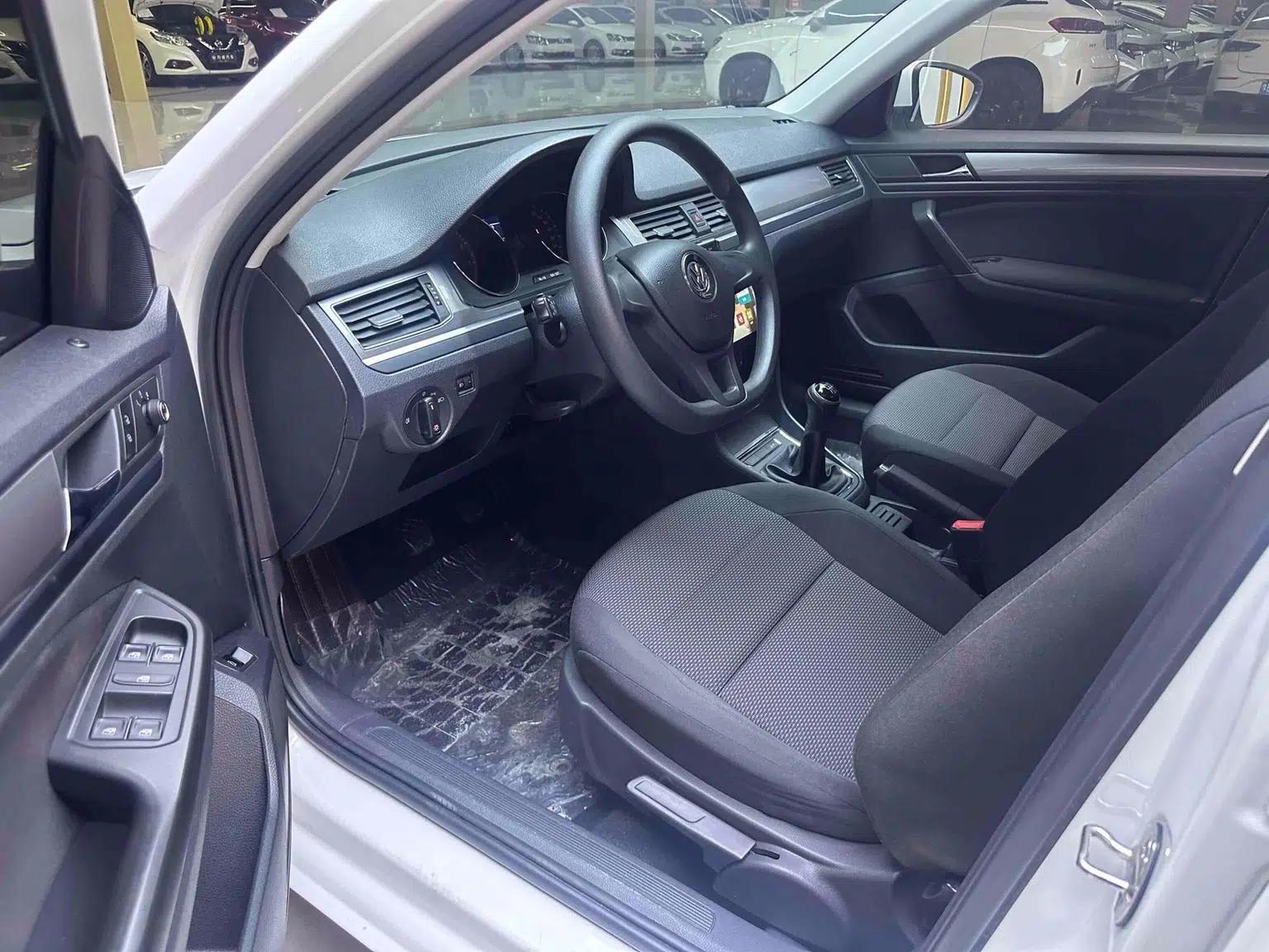 2019 Volkswagen Bora Legend 1.5L Manual Fashion Model (China VI Emission Standard) — миниатюра 5