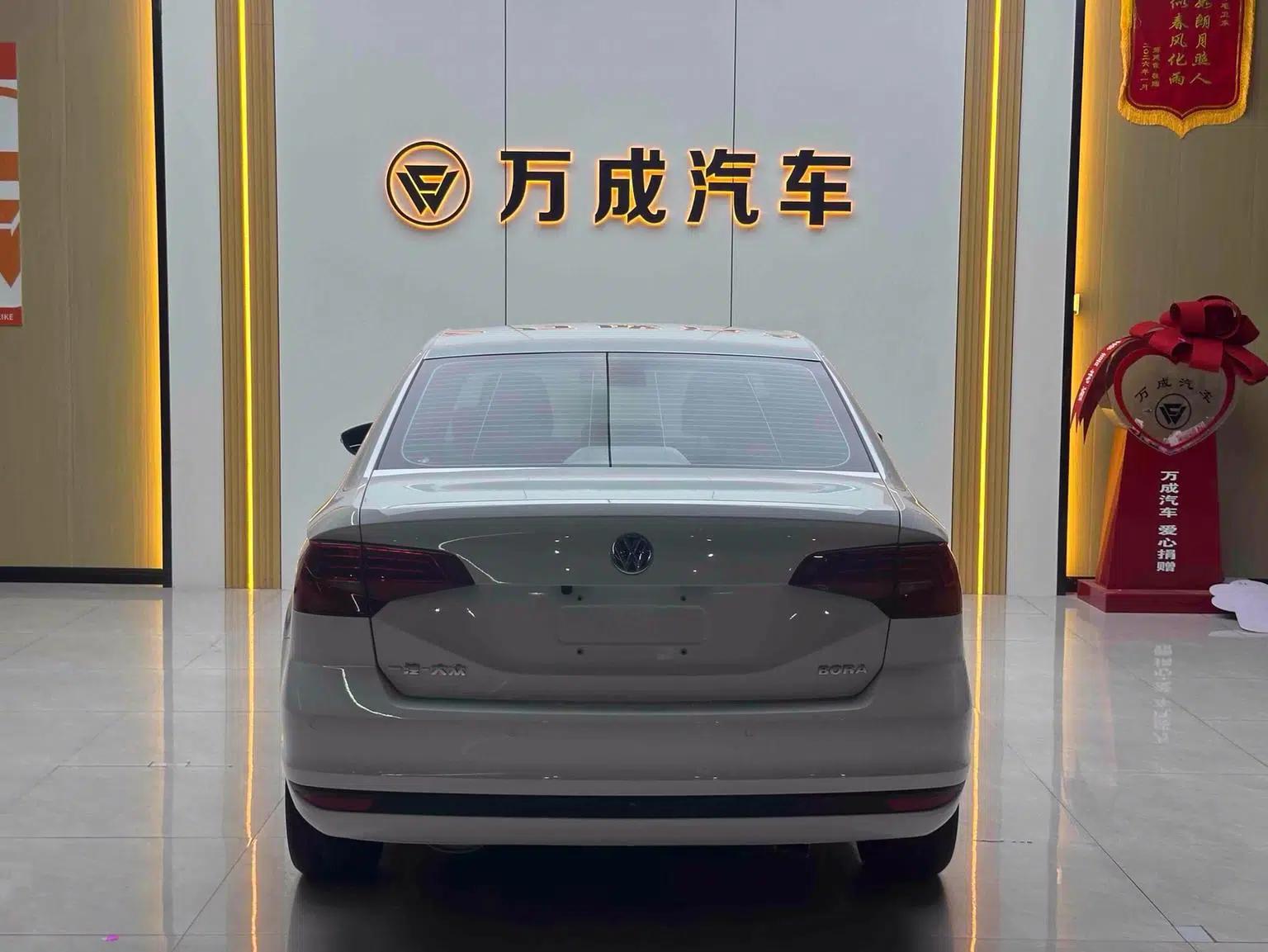 2019 Volkswagen Bora Legend 1.5L Manual Fashion Model (China VI Emission Standard) — миниатюра 8