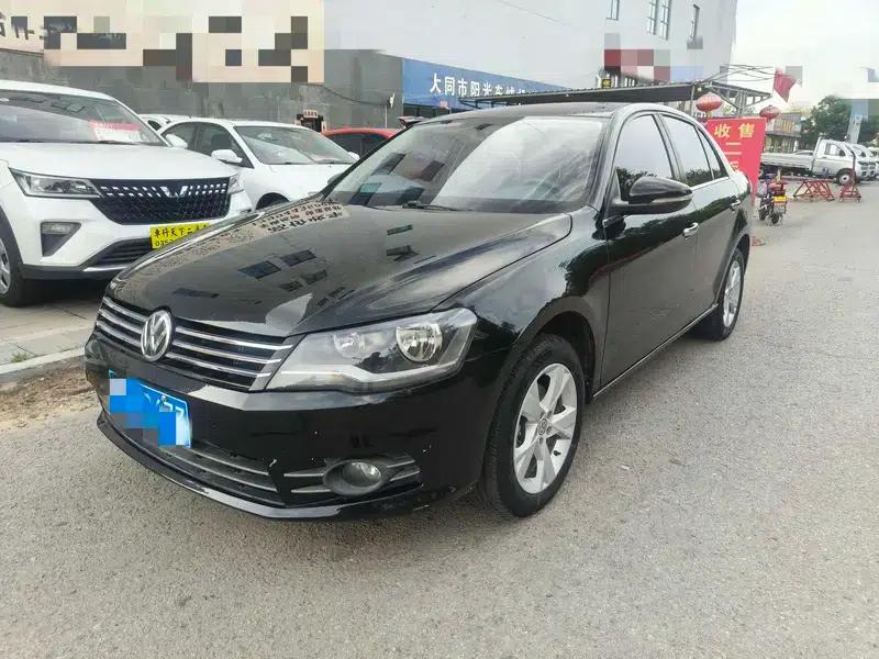 2013 Volkswagen Bora 1.6L Manual Comfort Model — миниатюра 1
