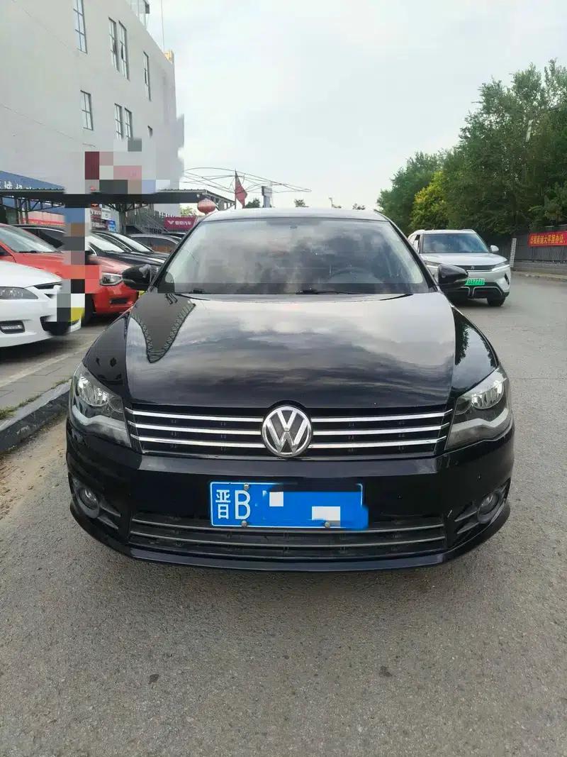 2013 Volkswagen Bora 1.6L Manual Comfort Model — миниатюра 2