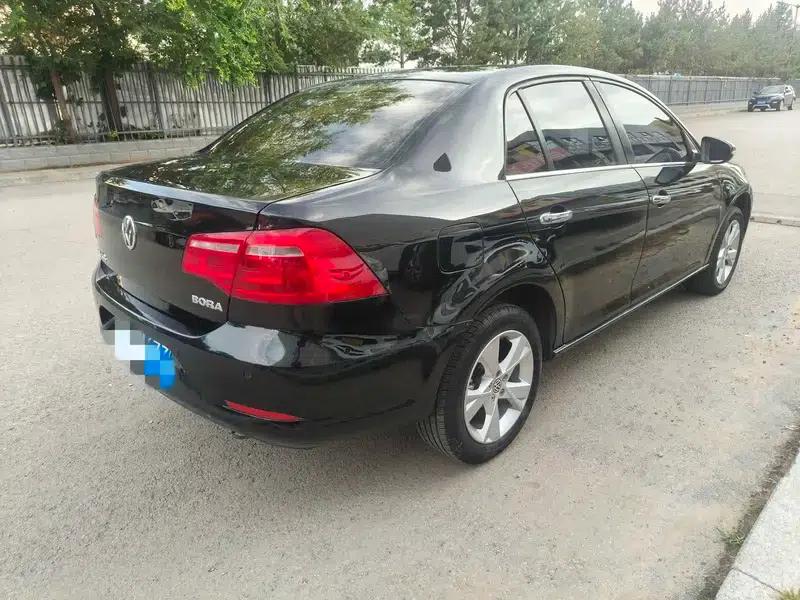2013 Volkswagen Bora 1.6L Manual Comfort Model — миниатюра 6