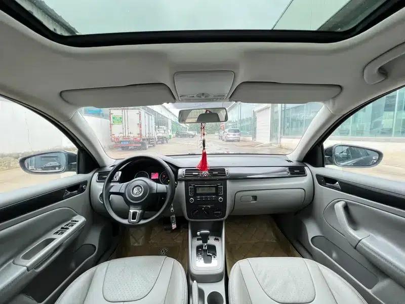 2011 Volkswagen Bora 1.6L Automatic Fashion Edition — миниатюра 7