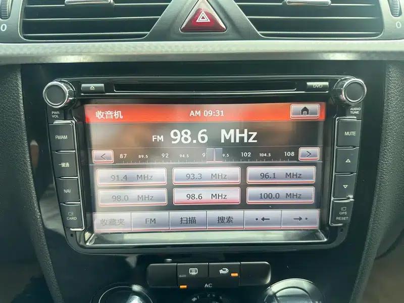 2011 Volkswagen Bora 1.4T AT Sportline — миниатюра 7