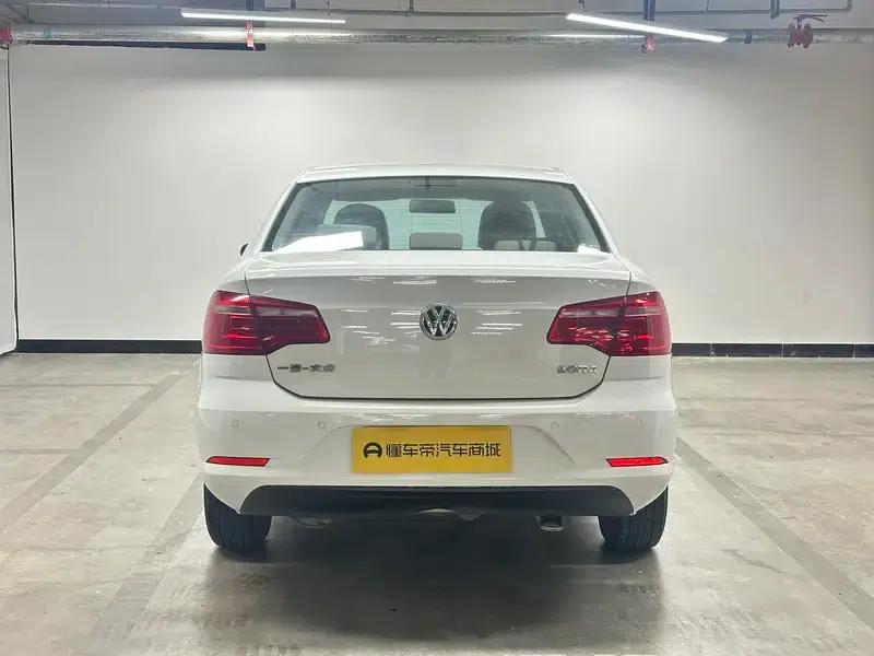 2014 Volkswagen Bora 1.6L Automatic Fashion Edition — миниатюра 6