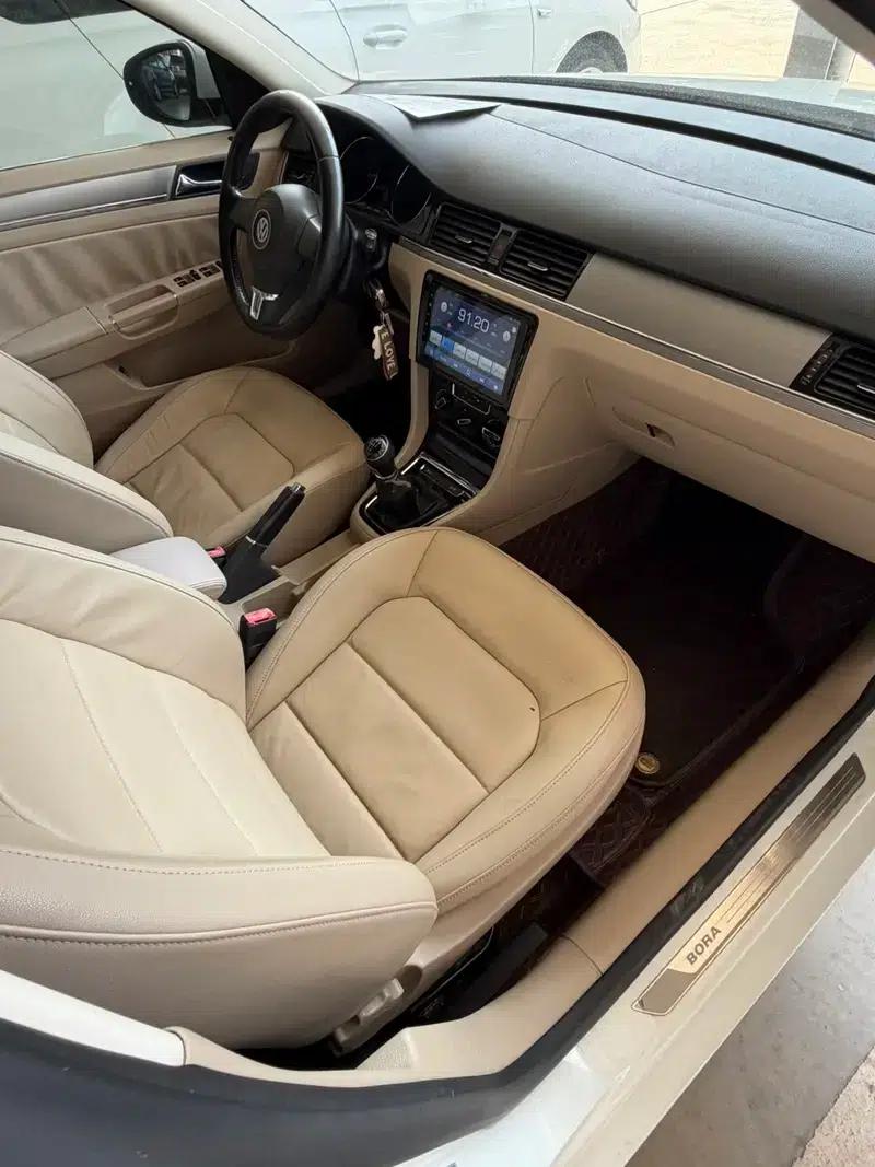 2014 Volkswagen Bora 1.6L Manual Comfort Model — миниатюра 9