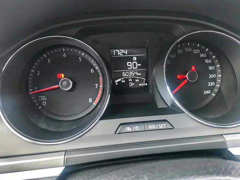 2018 Volkswagen Bora 1.5L Manual Fashion Edition — миниатюра 6