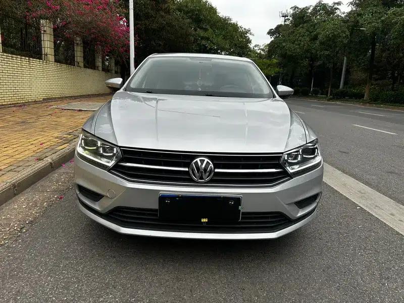 2016 Volkswagen Bora 1.6L Manual Fashion Edition — миниатюра 2