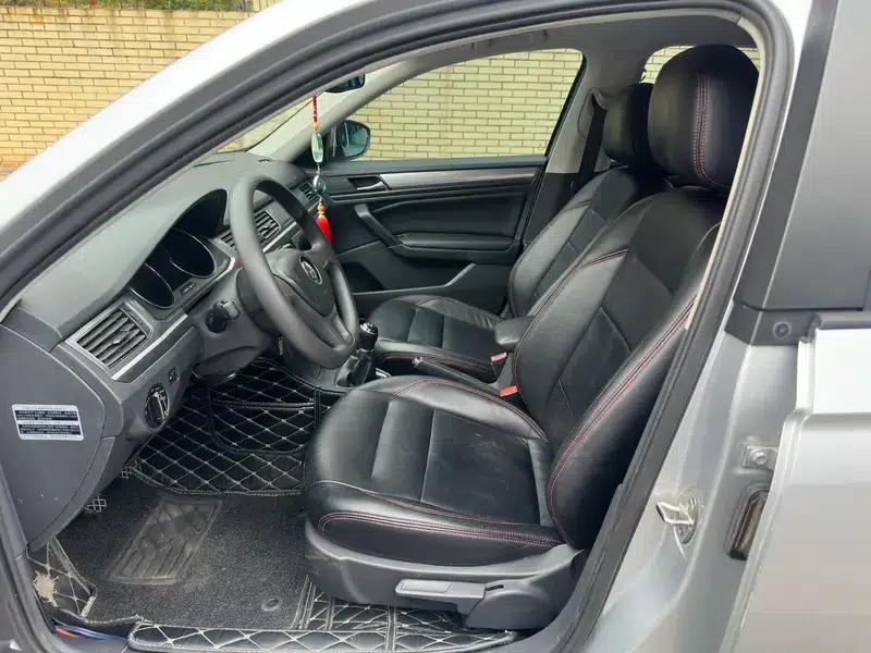 2016 Volkswagen Bora 1.6L Manual Fashion Edition — миниатюра 11
