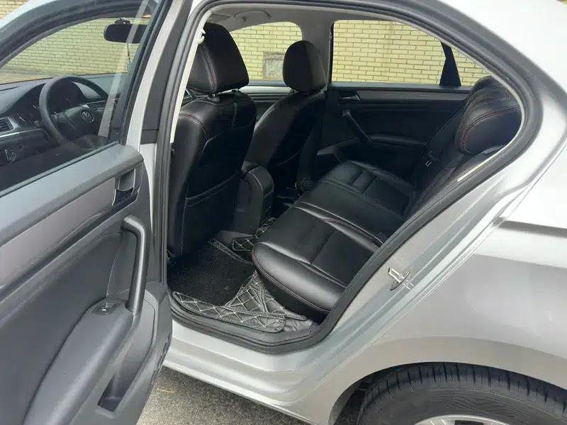 2016 Volkswagen Bora 1.6L Manual Fashion Edition — миниатюра 12