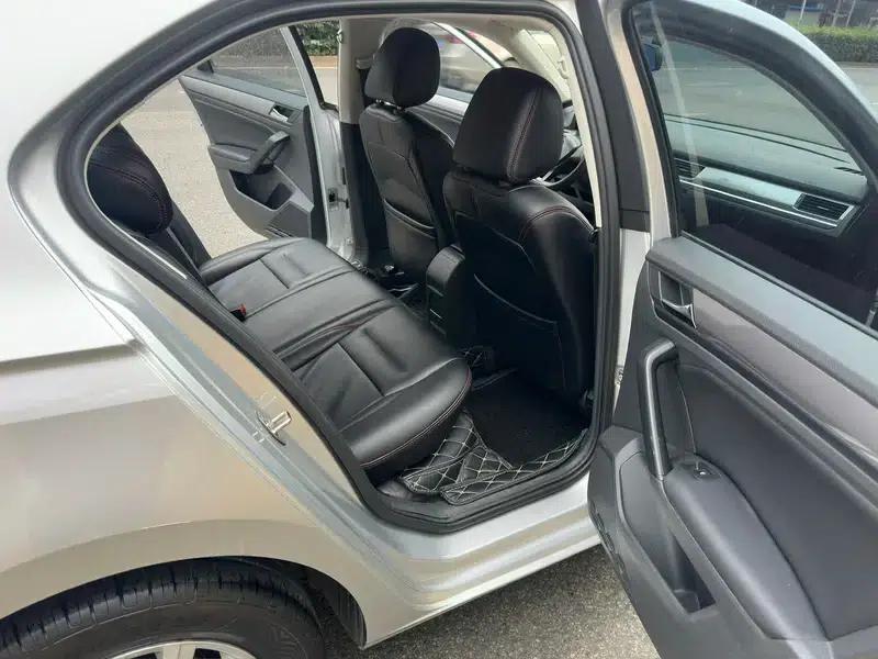 2016 Volkswagen Bora 1.6L Manual Fashion Edition — миниатюра 13