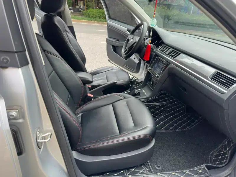 2016 Volkswagen Bora 1.6L Manual Fashion Edition — миниатюра 15