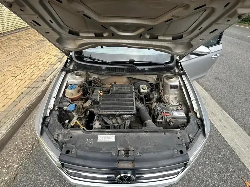 2016 Volkswagen Bora 1.6L Manual Fashion Edition — миниатюра 8