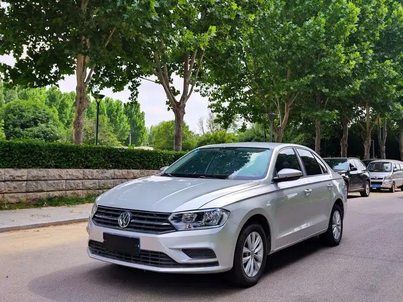 2016 Volkswagen Bora 1.6L Manual Fashion Edition — миниатюра 1