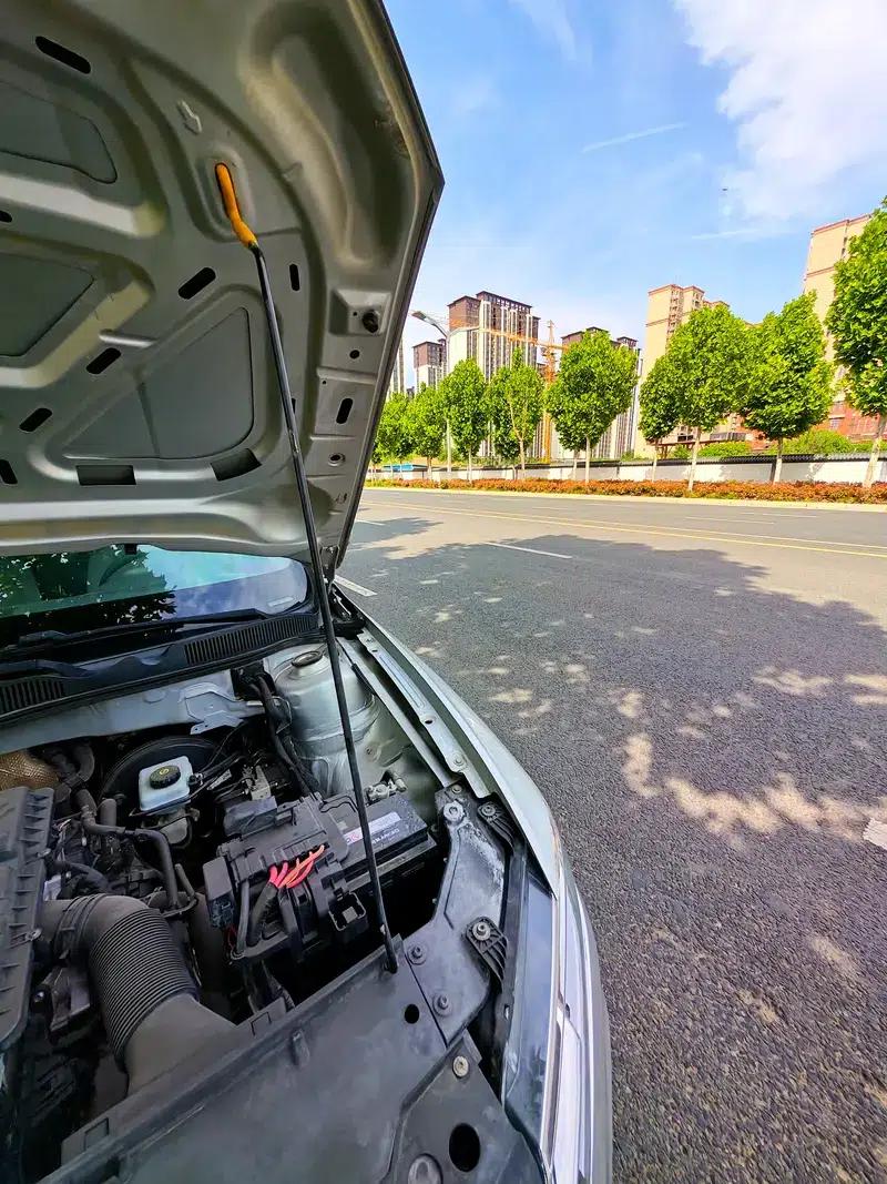 2016 Volkswagen Bora 1.6L Manual Fashion Edition — миниатюра 14