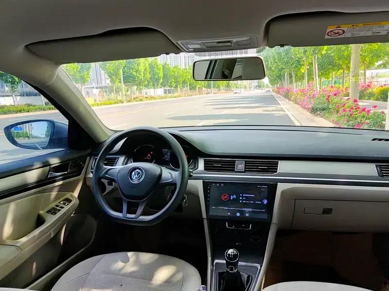 2016 Volkswagen Bora 1.6L Manual Fashion Edition — миниатюра 15