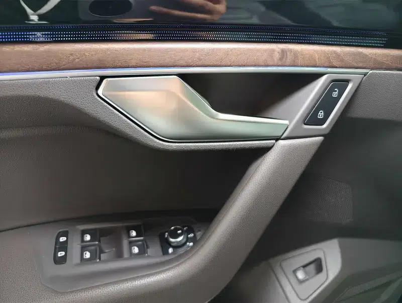 Touareg 2019 2.0TSI R-Line Edition (China VI Emission Standard) — миниатюра 18