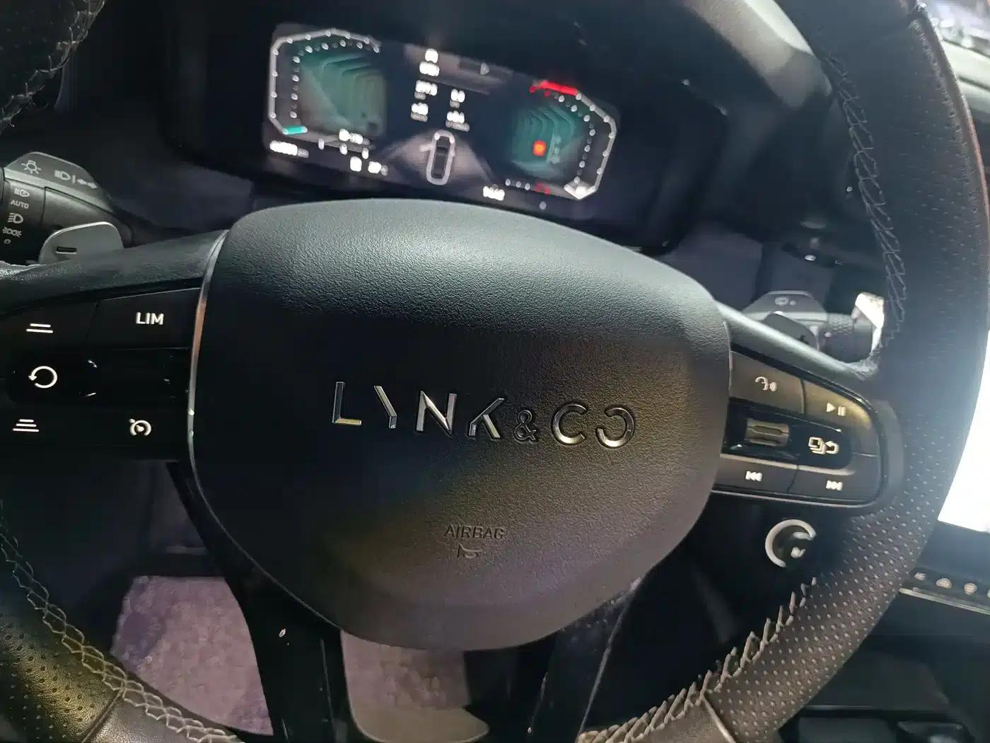 Lynk & Co 03 2021 1.5TD DCT Plus — миниатюра 10